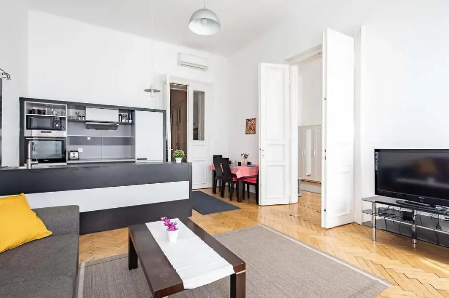 Cityscape Budget Apartments Oktogon Central بودابست المجر